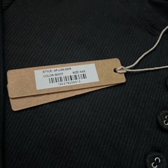 Skims Soft Lounge Long Sleeve Button Up Shirt - Picture 4 of 9